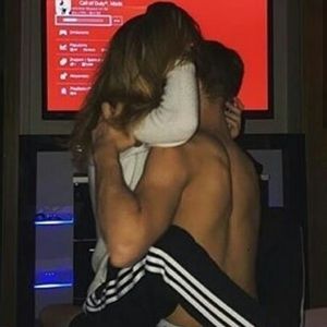 Meet your Posher, Ew